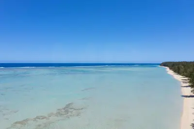 Image de L'Oase de Riambel Beachfront Bungalow, piscine, femme de ménage, wifi gratuit