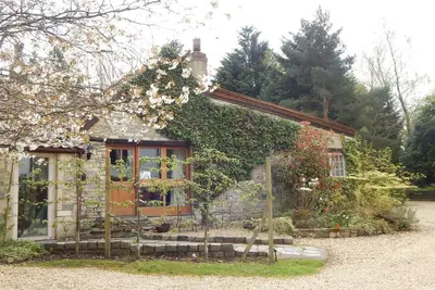 Image de The Aylesbury Cottage - Partie de la collection Hinton Grange