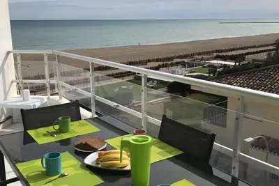 Image de 1ère ligne. Appart. sur la plage de Denia Clim-Wifi. Vue unique sur la baie
