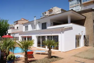 Image de Agi Las Acacias 2410 Apartamento à louer à Roses Gérone.