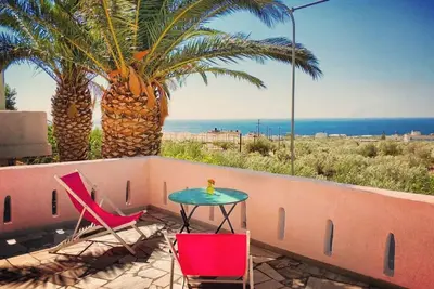 Image de Appartement \"La Chouette\" La Luna Blu, vue mer, à 500 mètres de la plage
