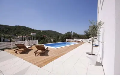 Image de Neu! Villa Artemis pour des vacances parfaites