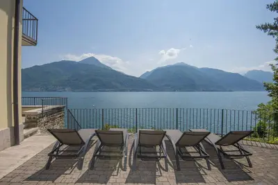 Image de Villa exceptionnelle au bord du lac de Côme!