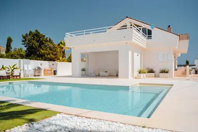 Image de Villa Privada - 1ª linea Denia