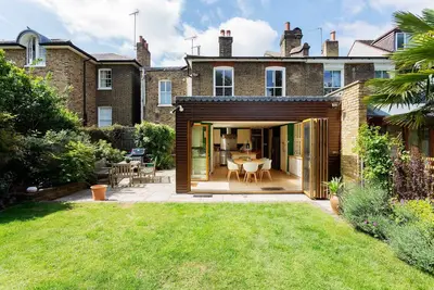 Garden Living. - Quatre Chambres Maison, Couchages 8