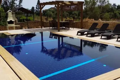 Image de 3 bed villa with pool and beautiful views