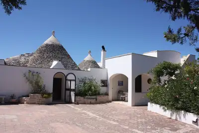 Image de Beau trullo avec piscine privée dans un cadre rural - familial, 6 couchages