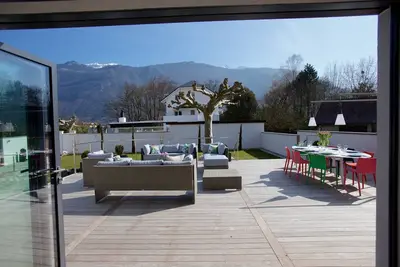 Image de Location 5* dernier cri en face du lac d'Annecy, 7 chambres, vue sur les Alpes