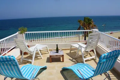 Image de AguilasBeachhouse-Mer-Montagne-2Terrasses-Climat-Parking-Chateau Xviiir-WiFi 1Gb