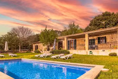 Image de Villa Rustique Aubons en pleine Nature, avec Piscine PRIVÉE & Jardin
