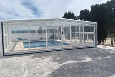 Image de Maison rurale avec piscine privée à seulement 10 km d'Alicante et des plages.