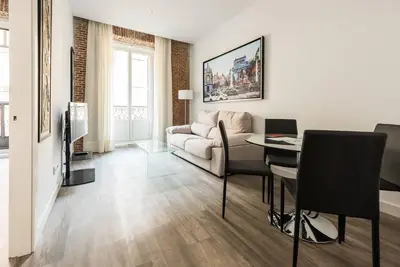 Image de Puerta Del Sol City Center With Balcony