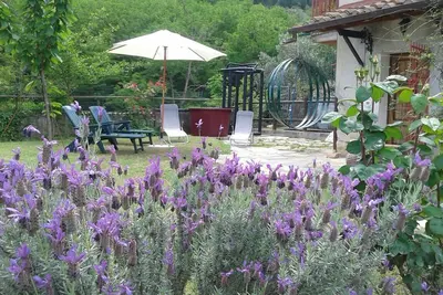 Image de Ferme du Poiane avec grand jardin et piscine en Toscane