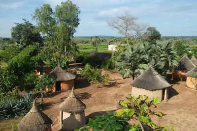 Image de Cases 1, 2, 3, , 7, 8, 9 et 10 pour un total de 16 personnes