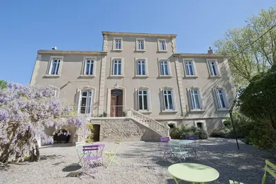 Image de Grande location de vacances Sud de la France 22 + Piscine chauffée Jardin Plages Près de