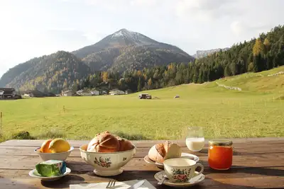 Image de La maison de vacances: bijou moderne avec une vue magnifique sur la montagne, emplacement unique et sauna