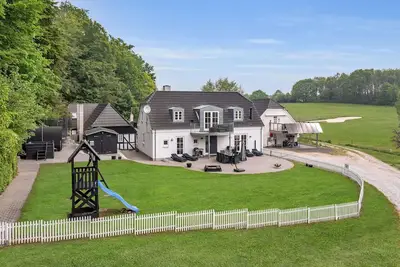 Image de Superbe maison à Juelsminde avec sauna