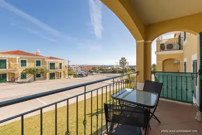Image de Bel appartement dans un endroit calme avec vue sur la mer