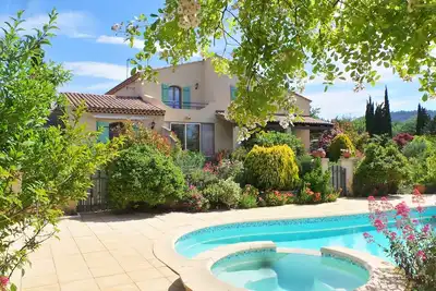 Image de Provence/Luberon - Villa indépendante avec piscine et jacuzzi (8 pers. )