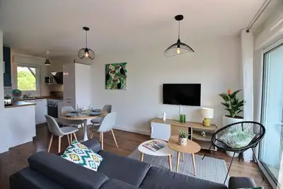 Image de Maison 4 personnes au calme dans domaine privé avec piscine - prox golf et plage