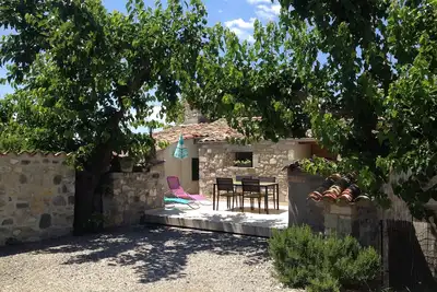 Image de Gite 3 étoiles Dans Maison Ancienne En Pierres Proche Vallon Pt D'Arc à Lagorce