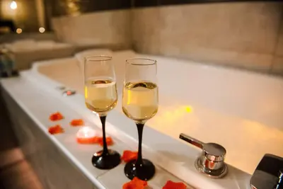 Image de La Suite Romantique avec Jacuzzi