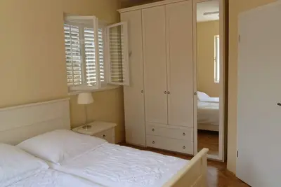 Image de Villa luxueuse avec une vue fantastique, à seulement 5 minutes de la plage