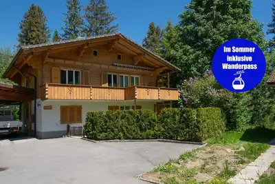 Image de Large vacation apartment in a quiet location with a wonderful view of the mountains.