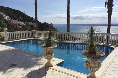 Image de Villa à Roses avec vue spectaculaire