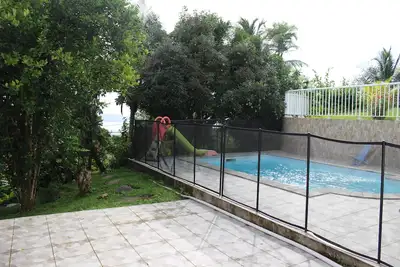 Image de Bas de villa 2 chambres, piscine, jardin luxuriant. Martinique authentique.