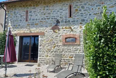 Image de Gîtes des Tissiers le long du canal latéral à la Loire