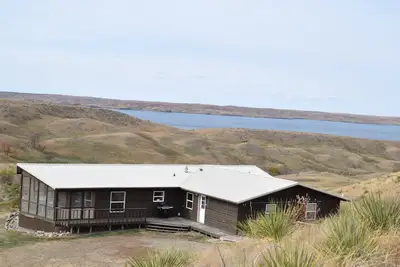 Image de Hillbilly Relaxation Ranch - Votre destination de pêche et de chasse et de réunion de famille