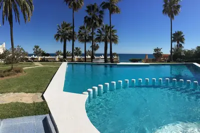 Image de Petite maison au bord de l'eau totalement rénovée