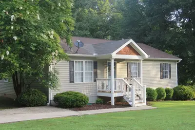 Image de The Autry House, 3b / 2b meublé location mensuelle à Norcross historique