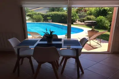 Image de appartement T2 avec piscine secteur Montpellier entre Mer et cévennes