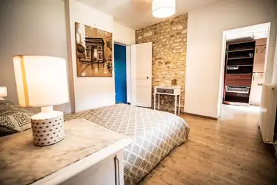 Image de « Les agapes » Grand gîte de 350 m2 dans parc clôt jusqu’à 18 personnes.