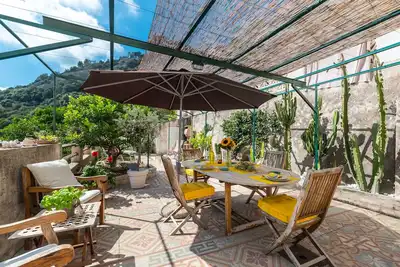 Image de Mentonnaise house with garden near downtown and beaches<br> Rated 3 stars <br>