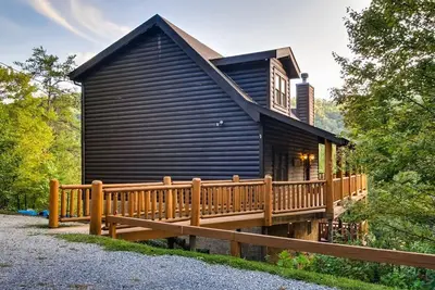 Image de Chalet rustique au cœur de la vallée de Wears, à 4 milles du parc national Great Smoky!