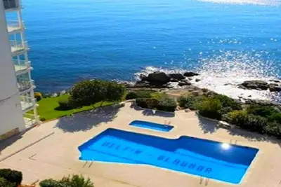 Image de Studio, grande Terrasse en L, Piscine avec vue mer, + Parking inclus