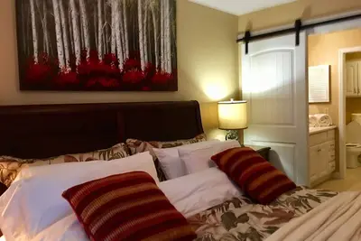 Image de Nouveau Exquisite 3br Suite 5. 3 milles à Vidant 2. 2 milles à Ecu 6. 8 milles à Dsm