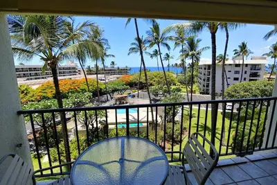 Image de ~ Incroyable vue sur l'océan au 3ème étage ~ Maui Vous Attend! !