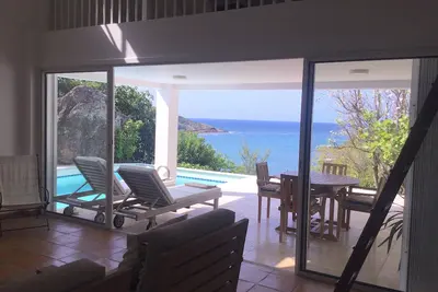 Image de Bougainvilliers Villa très privée et de charme avec vue mer proche de la plage