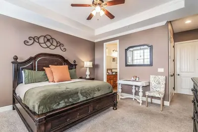 Image de Condo de luxe pour 9 personnes à côté de Silver Dollar City, Piscines intérieure / extérieure