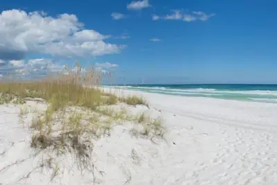 Image de Beachfront Private Beach Gated nouvellement rénové Destin Sandpiper Cove Unité 1154