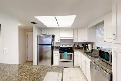 Image de Rez de chaussée face à l'océan 2 chambres / 2 salles de bain condo