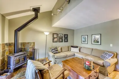 Image de Charmante maison de ville avec vue sur la montagne, balcon et buanderie privée