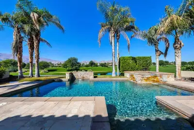 Image de 227lq Pga West 9th Fairway Of The Weiskopf Private 3 Chambres 3. 5 Maison Vue Sur La Montagne Incroyable