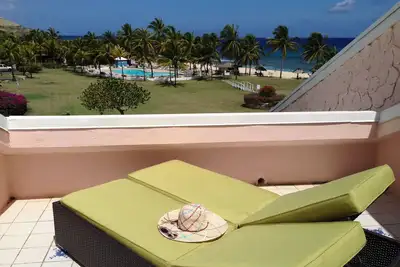 Image de la plongée au tuba / détente @ Gentle Winds - 3 Br / 3 Ba Condo