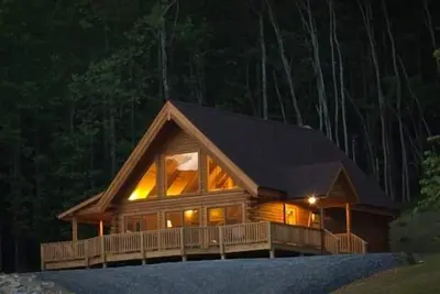 Image de Meadow Voir la cabine, un nouveau journal de luxe maison près de Lexington Va.