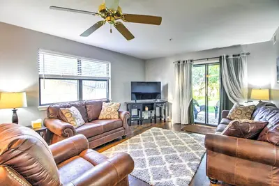 Image de Cosy Condo Pointe Royale minutes à Table Rock Lake!